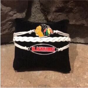 NHL Chicago Blackhawks White Braided Bracelet Silver Pendant NIB